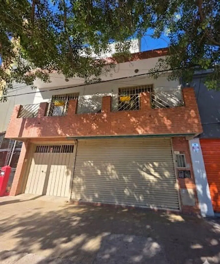 VENTA CASA 2 PLANTAS + LOCAL B° PUEYRREDÓN 2