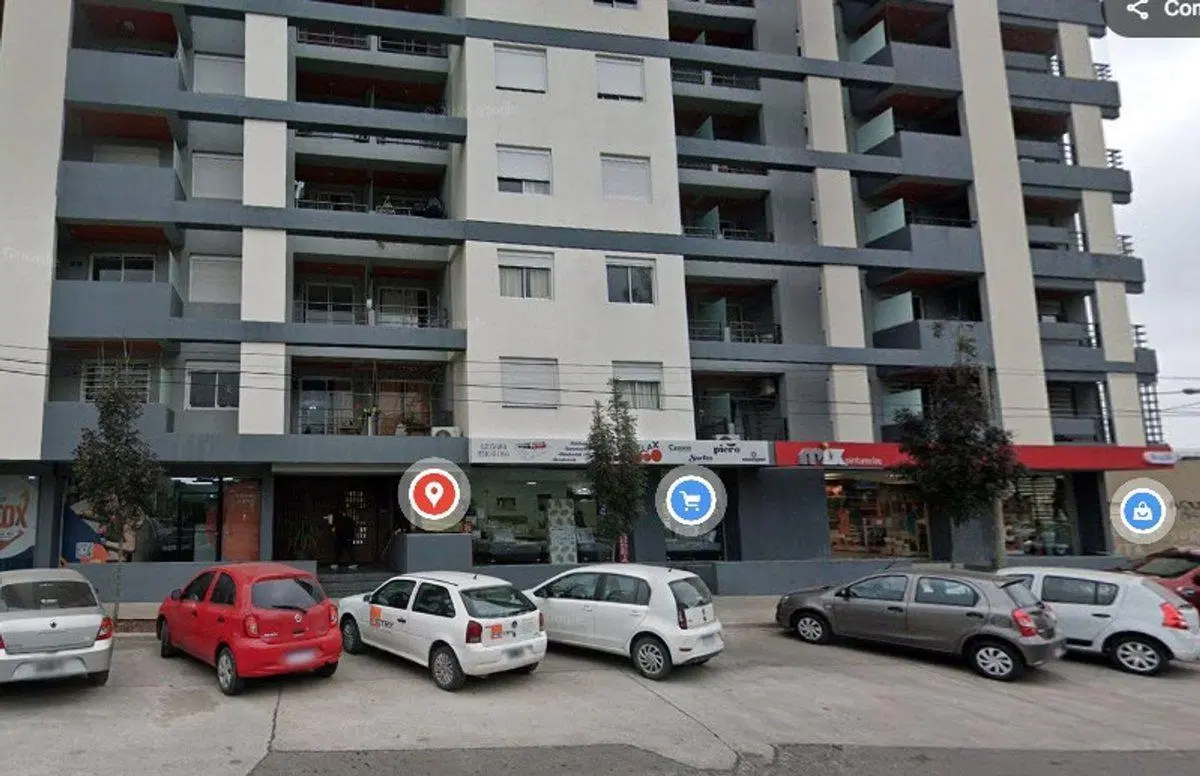 VENTA DEPTO 2 DORMITORIOS CON COCHERA FRENTE U.N.C 2