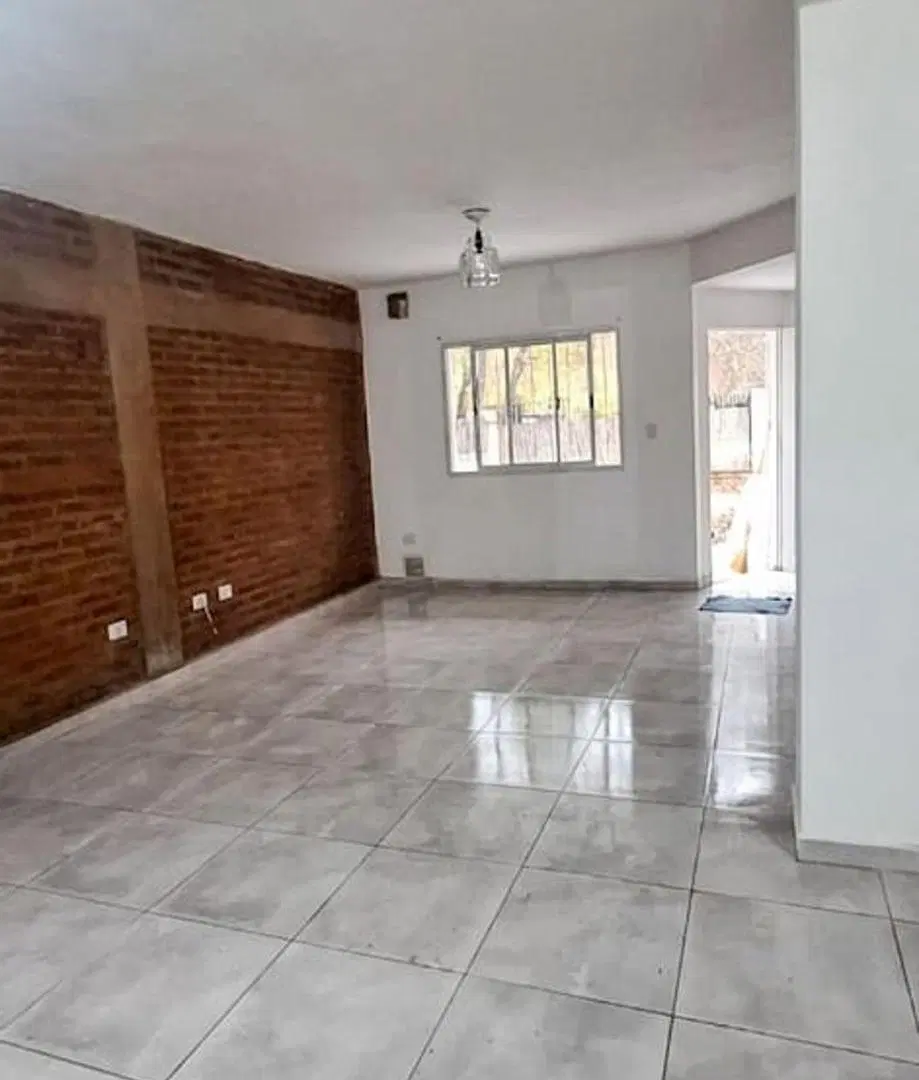 ALQUILER CASA 3 DORM VILLA ALLLENDE PARQUE 2