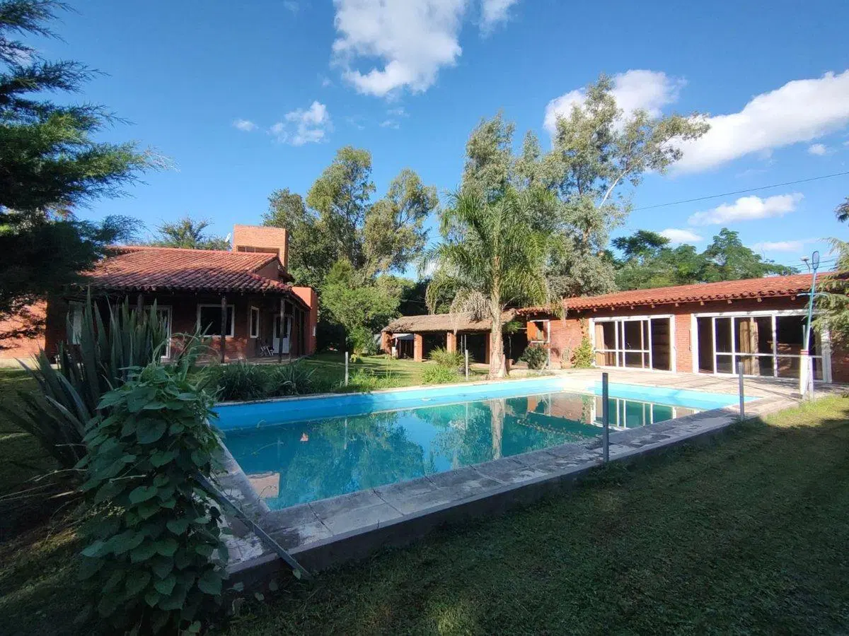 VENTA HERMOSA CASA 3 DOR PILETA VILLA ALLENDE GOLF 3