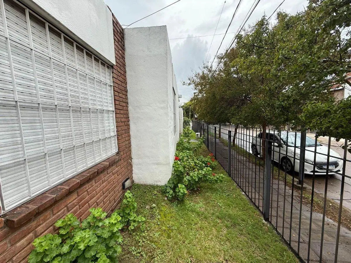 VENTA CASA 4 DORMITORIOS EN TABLADA PARK 3