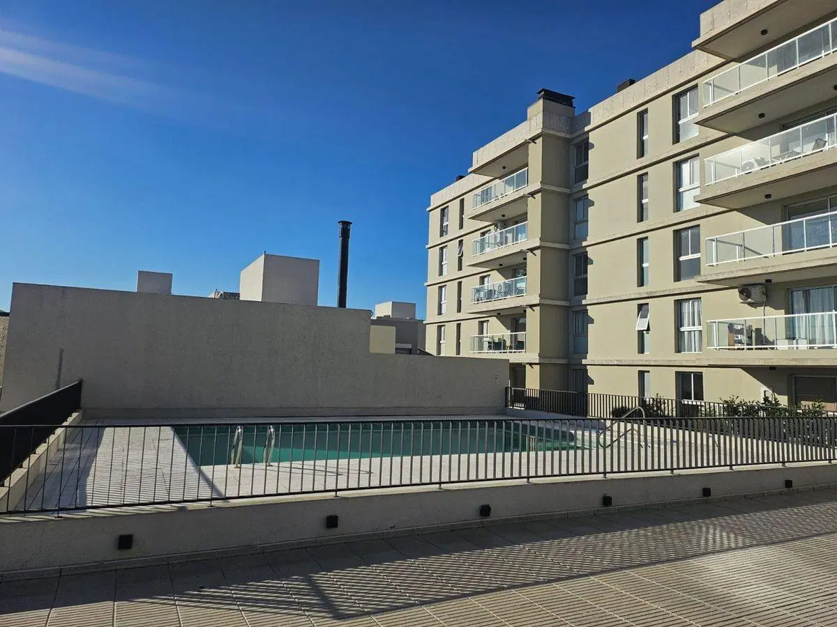 SE VENDE DEPARTAMENTO 2 DORM B° DOCTA C/ COCHERA 2