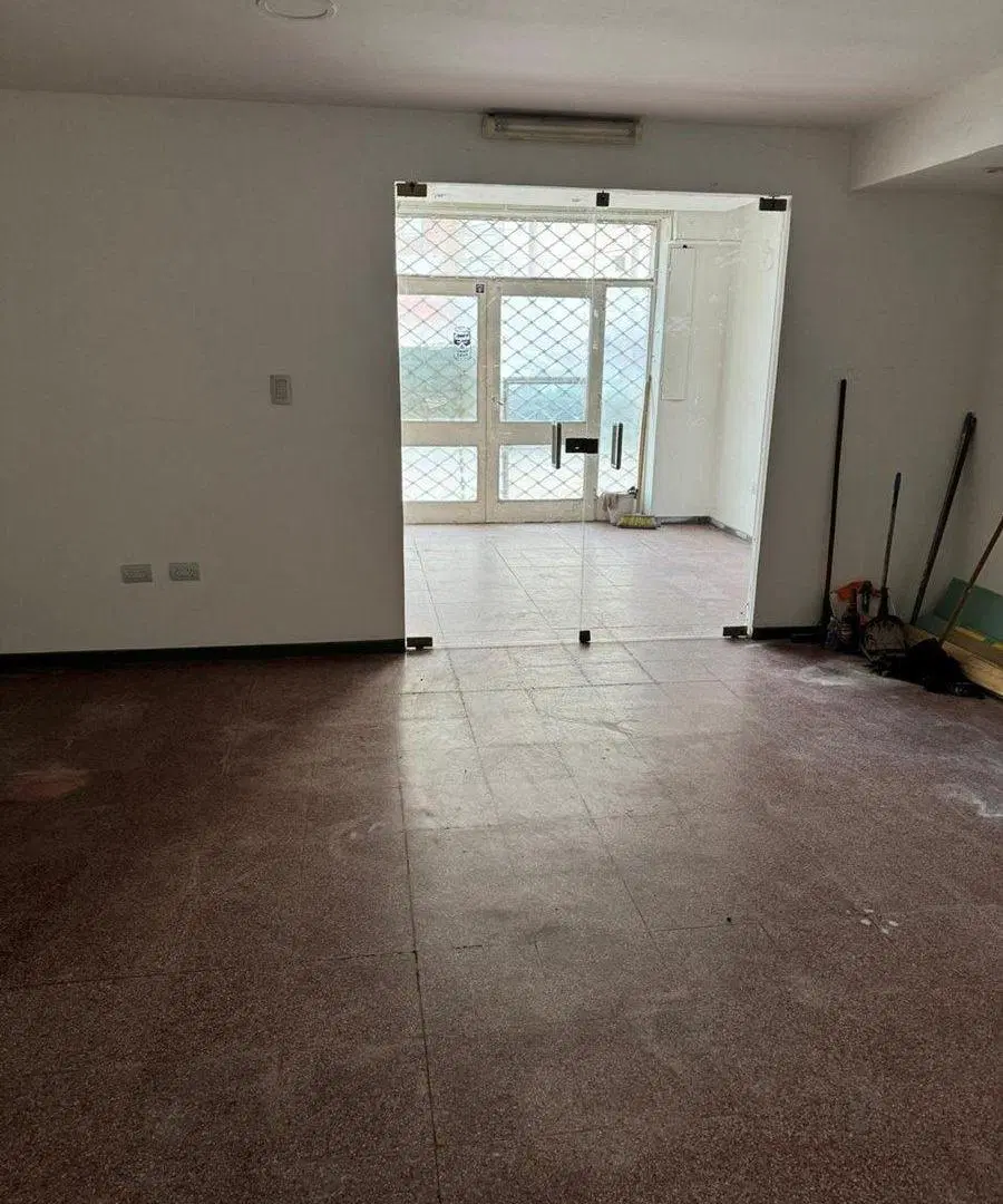 VENTA LOCAL BARRIO GÚEMES - Excelente ubicación 4