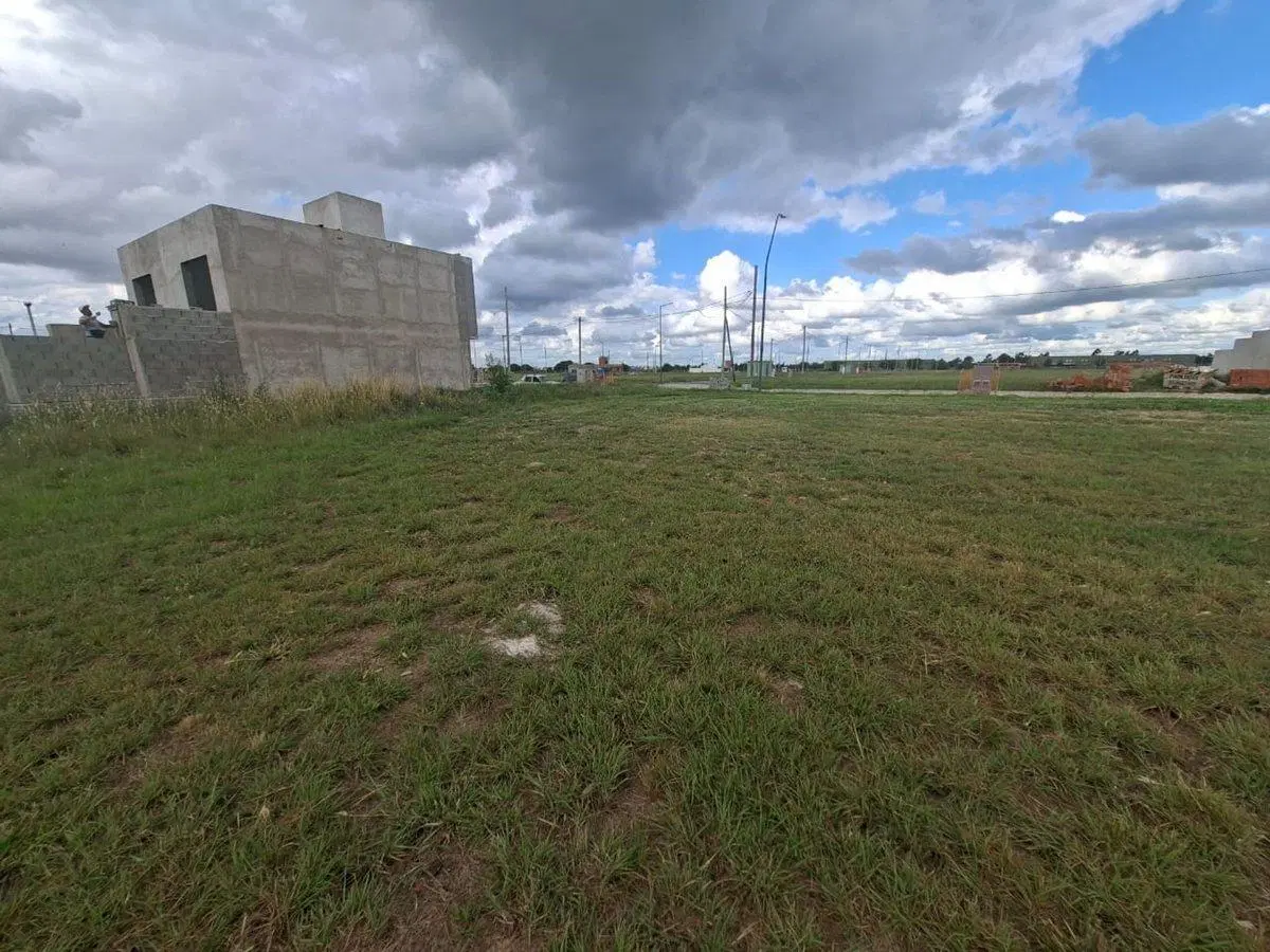 VENTA LOTE EN CUESTAS DE MANANTIALES APTO DUPLEX 5