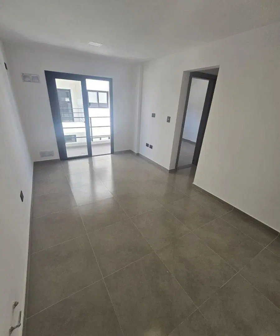 VENTA DEPTO 1 DORM CON BALCÓN EN B° ALBERDI 4