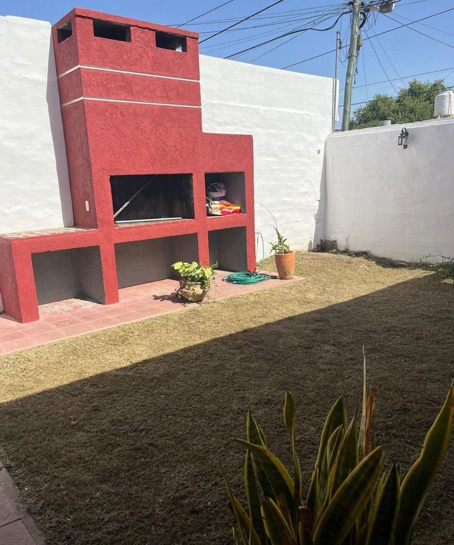 SE VENDE CASA 3 DORM. EN OBSERVATORIO