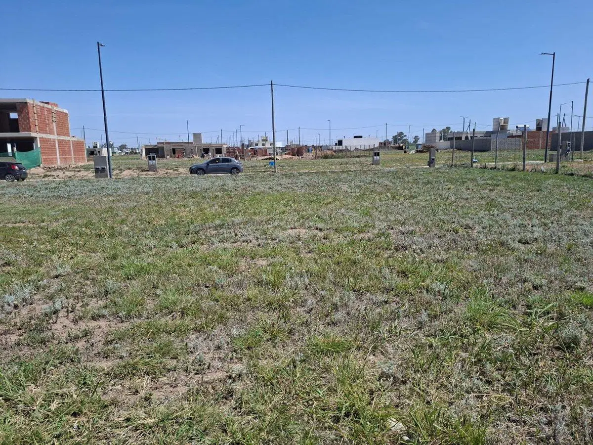 VENTA TERRENO EN CUESTAS DE MANANTIALES 5