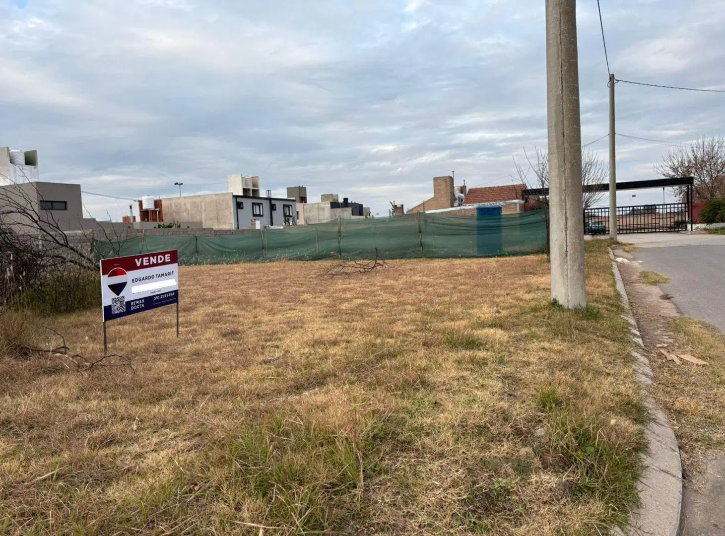 VENTA TERRENO EN VALLE CERCANO 298 MTS2 3