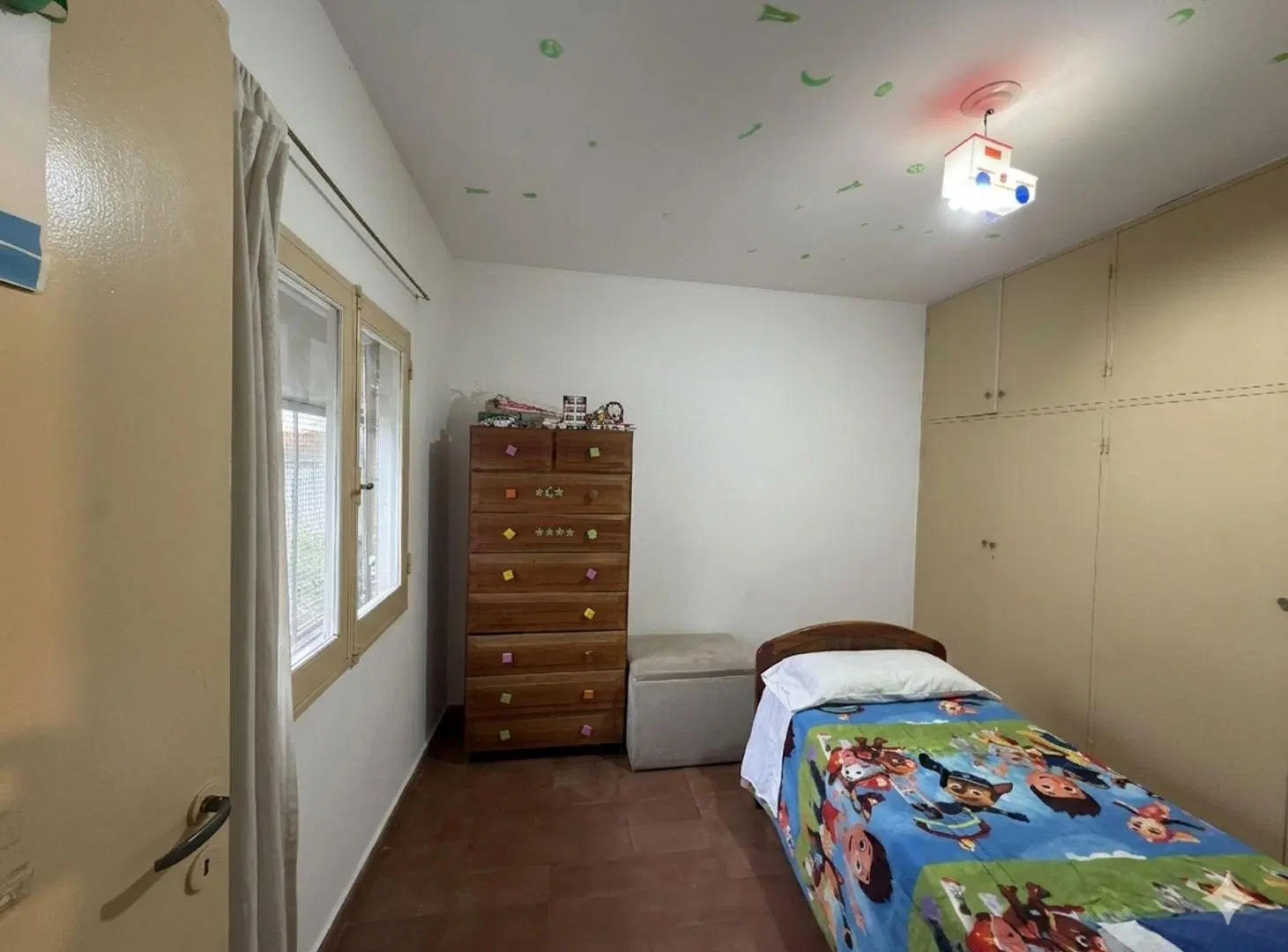 Dúplex en venta en Villa Cabrera con cochera 8