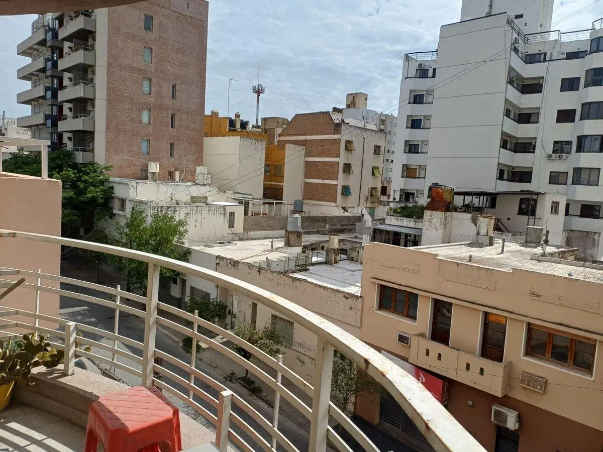 VENTA DEPTO A METROS DE BV SAN JUAN 2D 5