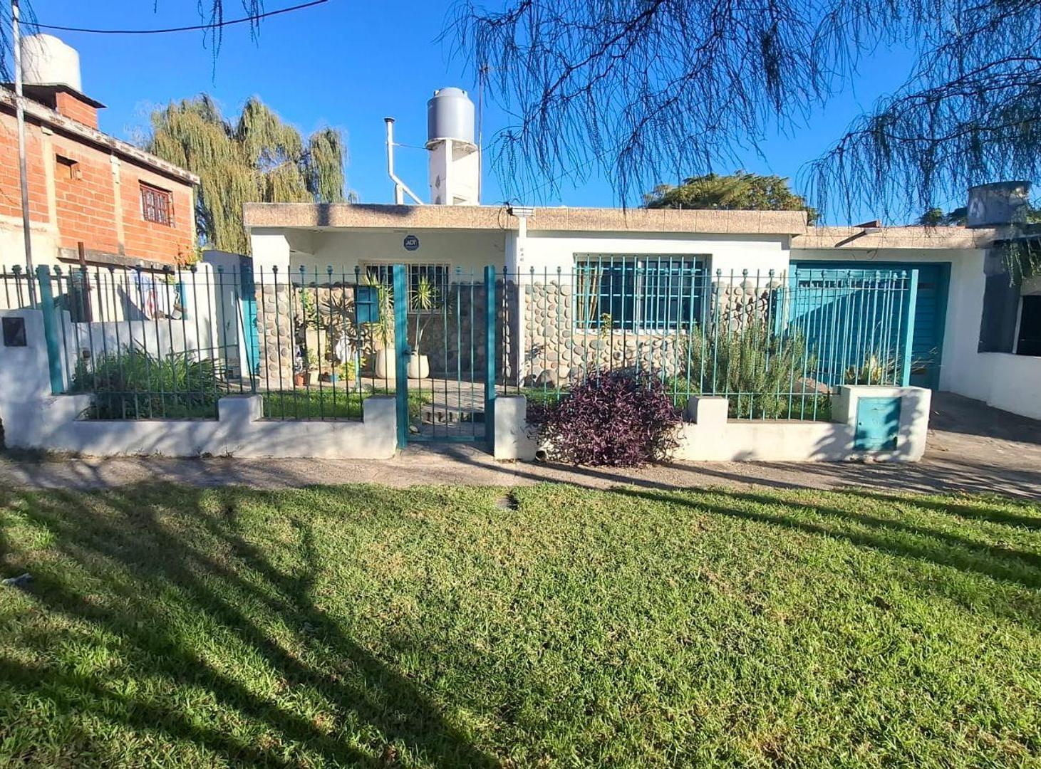 VENTA CASA 3 DORMITORIOS (PQUE. SAN ANTONIO).
