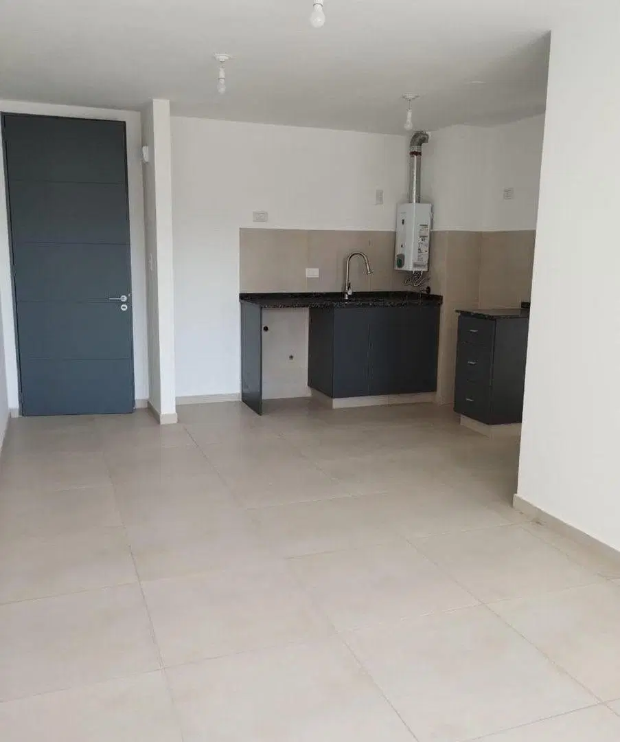 Venta depto 1 dorm frente con balcon 1E 2