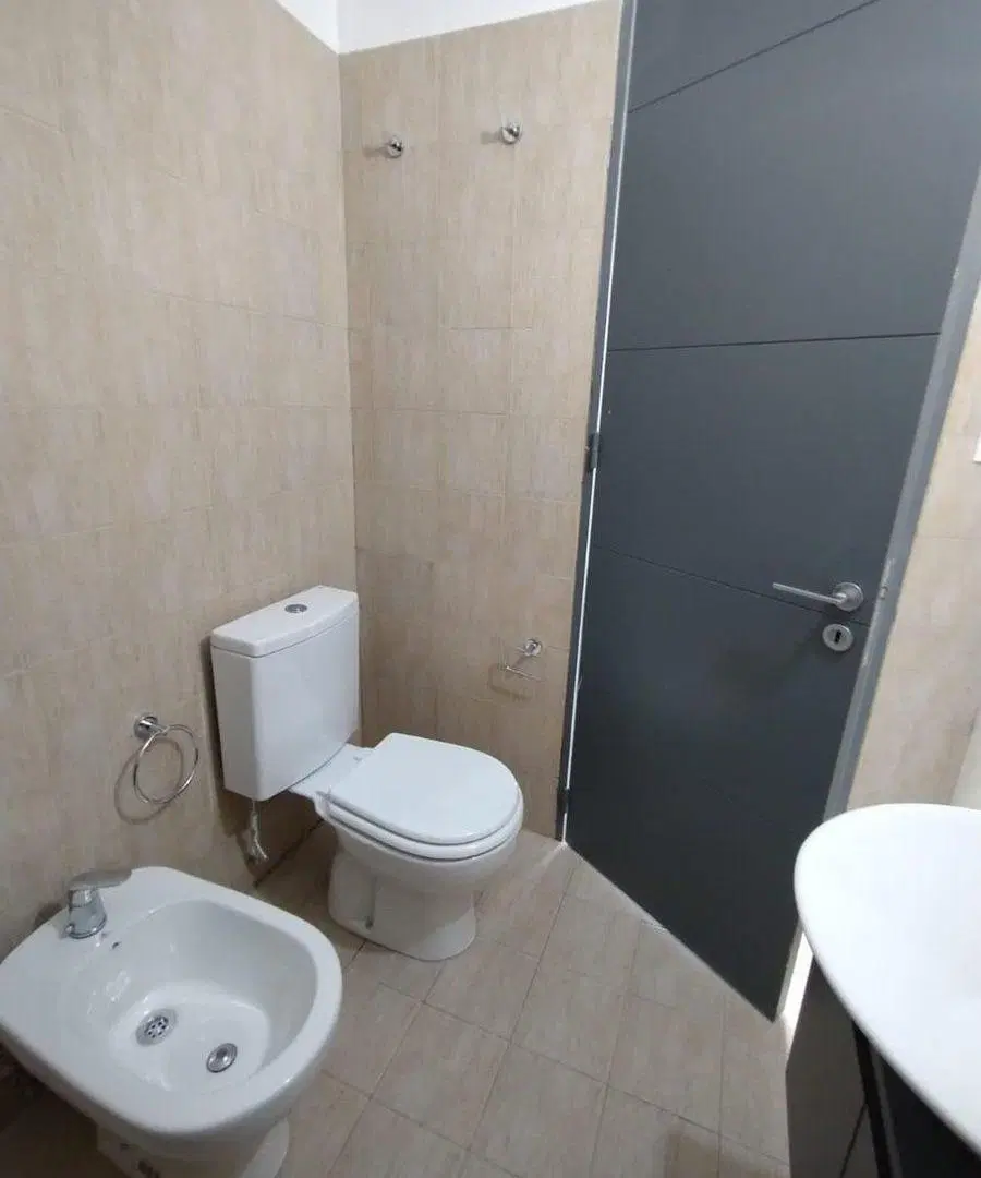 Venta depto 1 dorm frente con balcon 1E 4