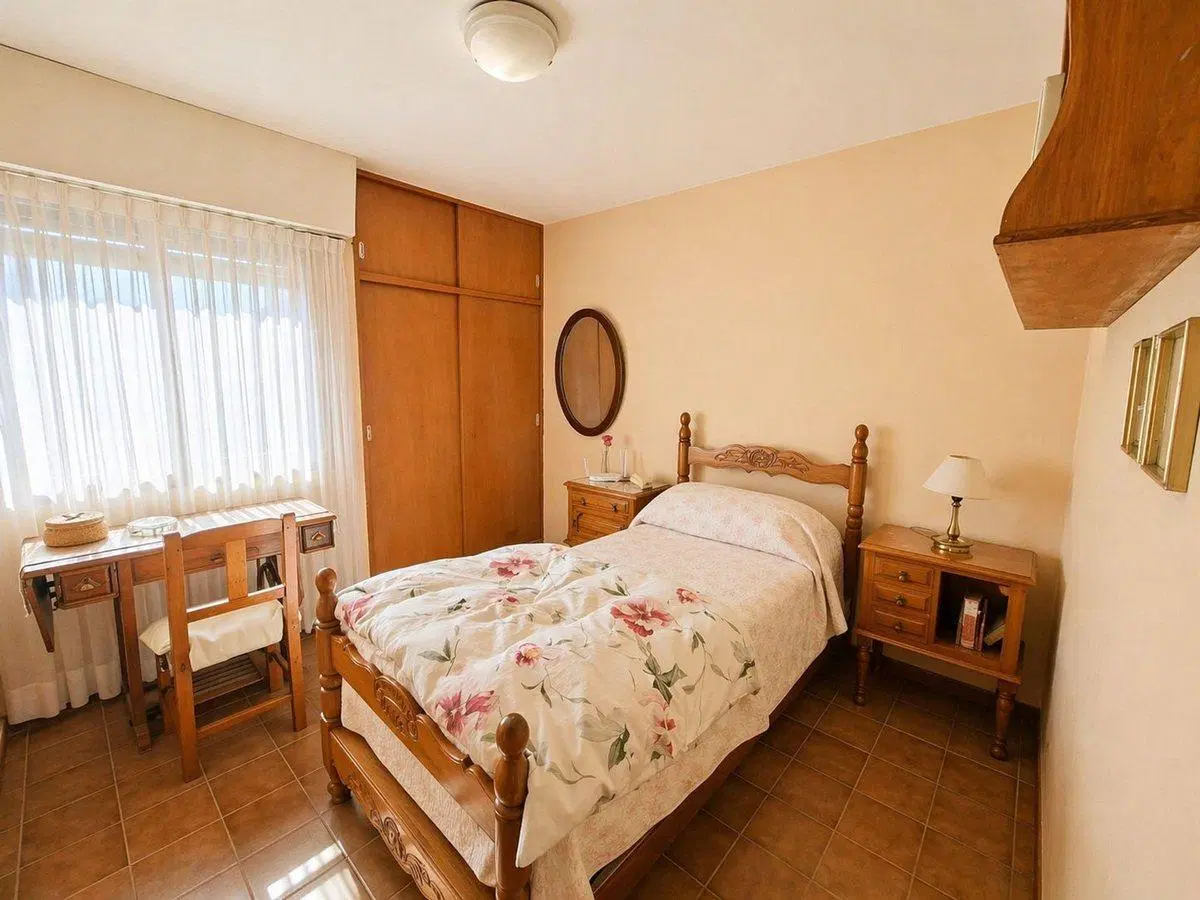 DEPTO 2 DORM CON BALCÓN EN COMPLEJO B° LAS PALMAS 4