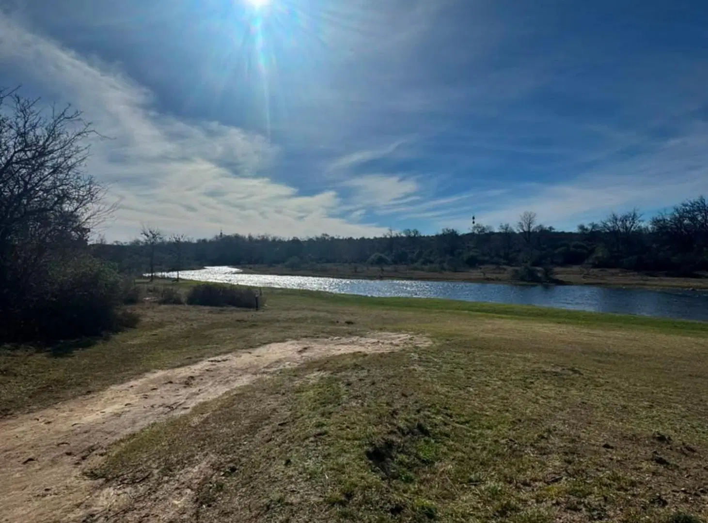 VENTA LOTE - LOS MOLINOS - BAJADA AL RÍO 2
