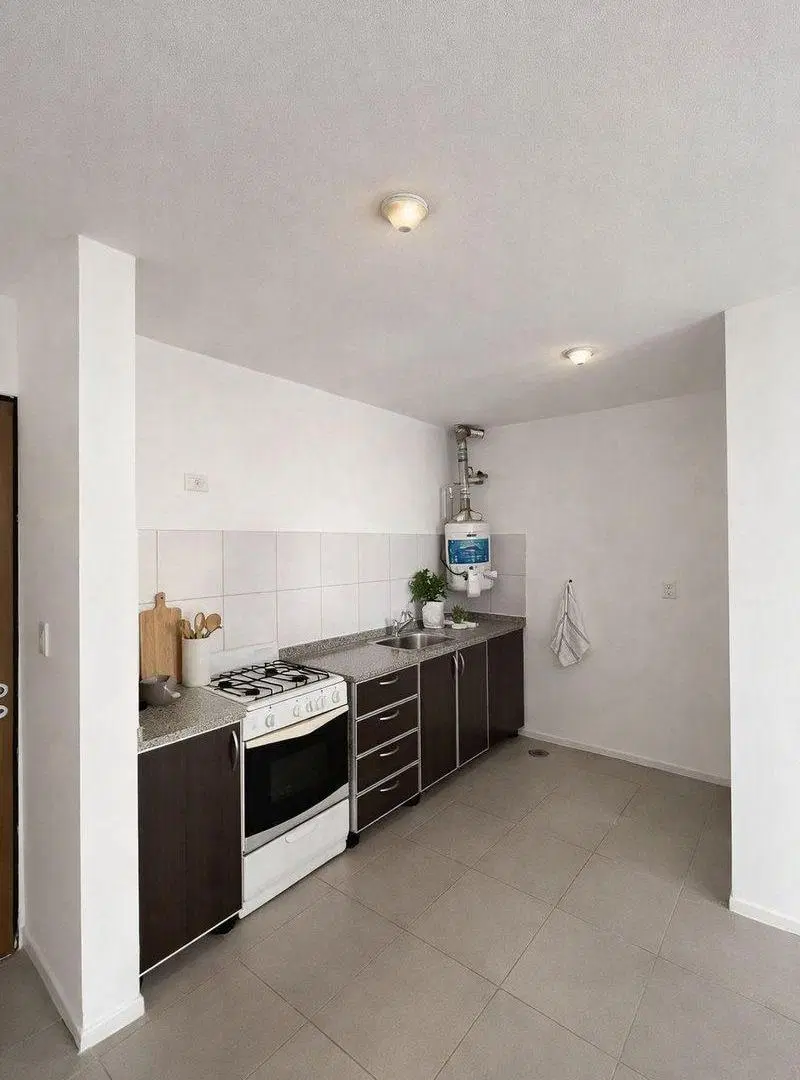 VENTA DEPTO 1 DORM CON BALCÓN Bº GENERAL PAZ 3