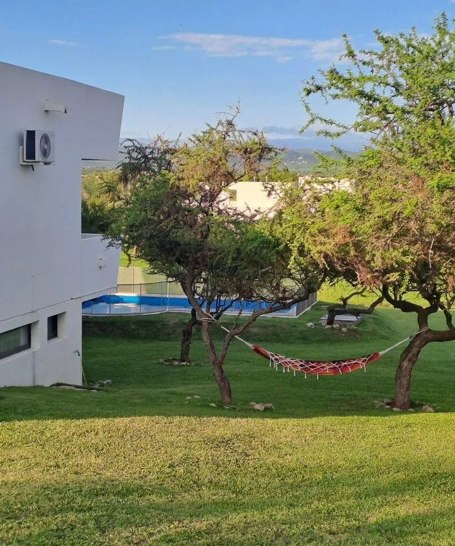 ALQUILER CASA 4 DOR PREMIUM EN B° CAUSANA 3
