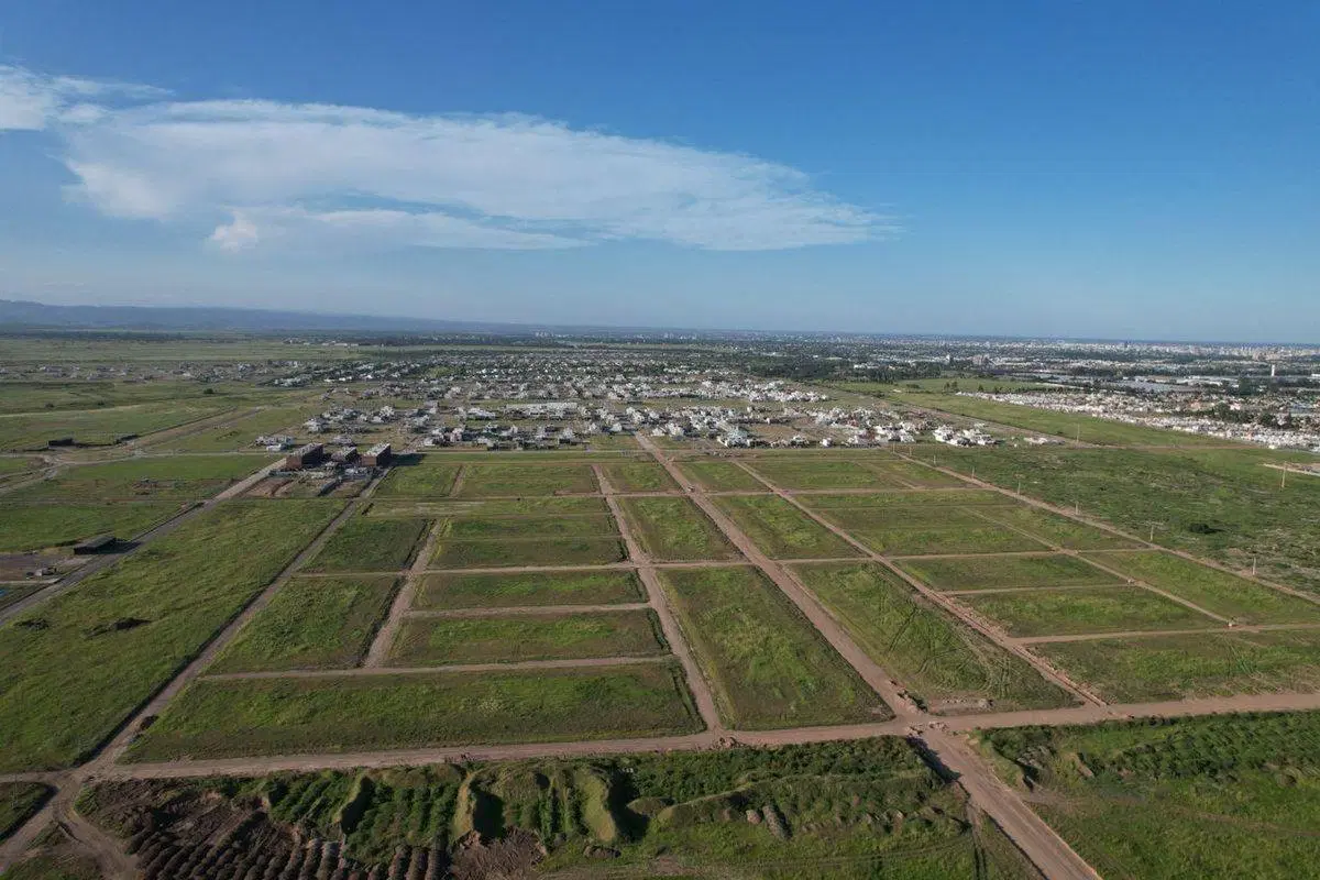 VENTA LOTE CENTRAL ABRAS DE MANANTIALES. 4