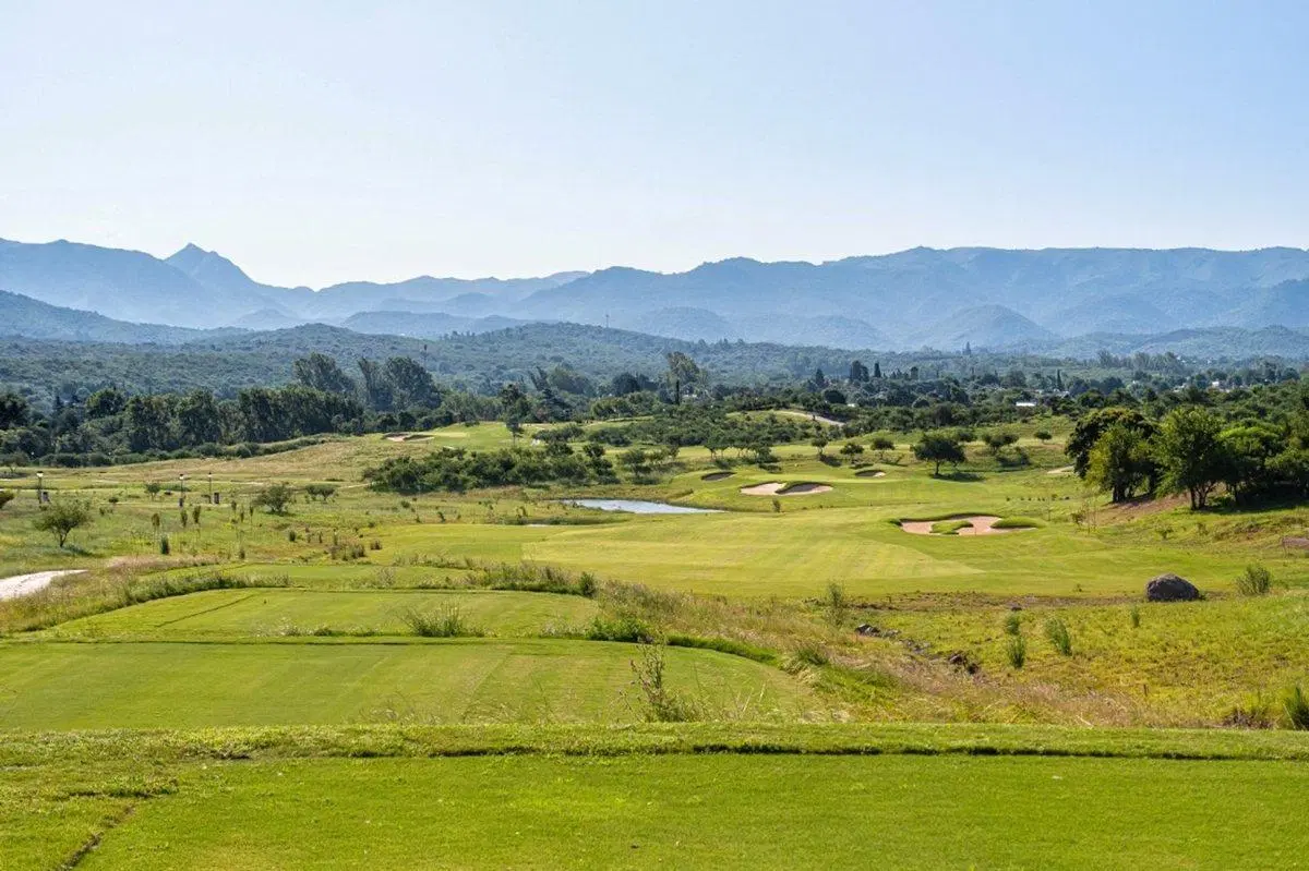 VENTA LOTE ESTANCIA EL TERRON GOLF CLUB 4
