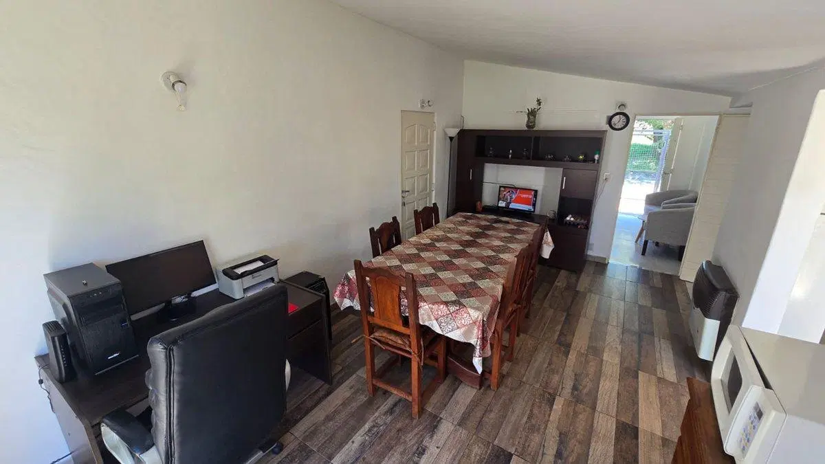 VENTA HERMOSA CASA 3 D EN B° 20 DE JUNIO 4