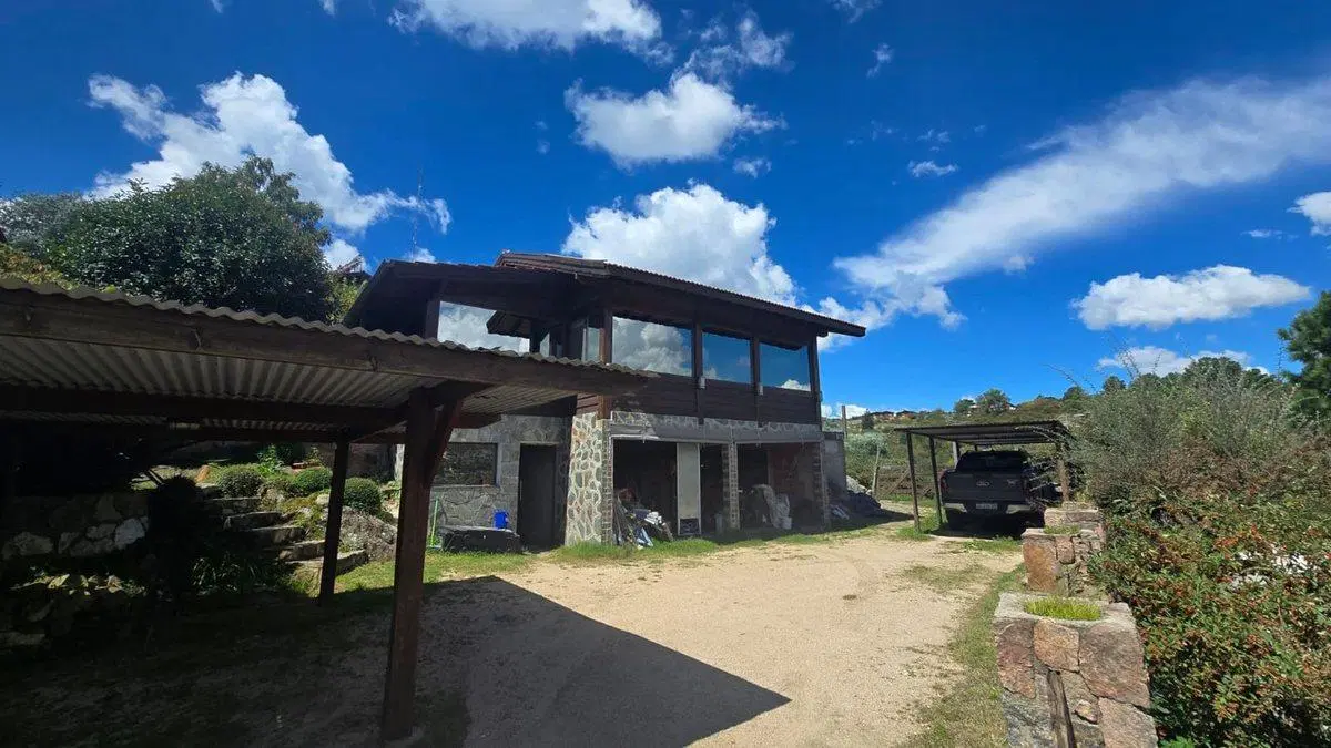 VENTA HERMOSO COMPLEJO DE SUITES DE LUJO 4