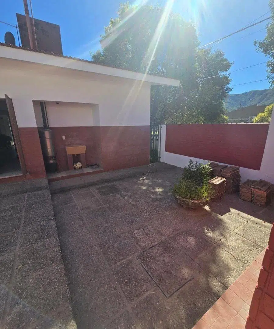 CASA EN VENTA GRAN TERRENO EN BIALET MASSE 5