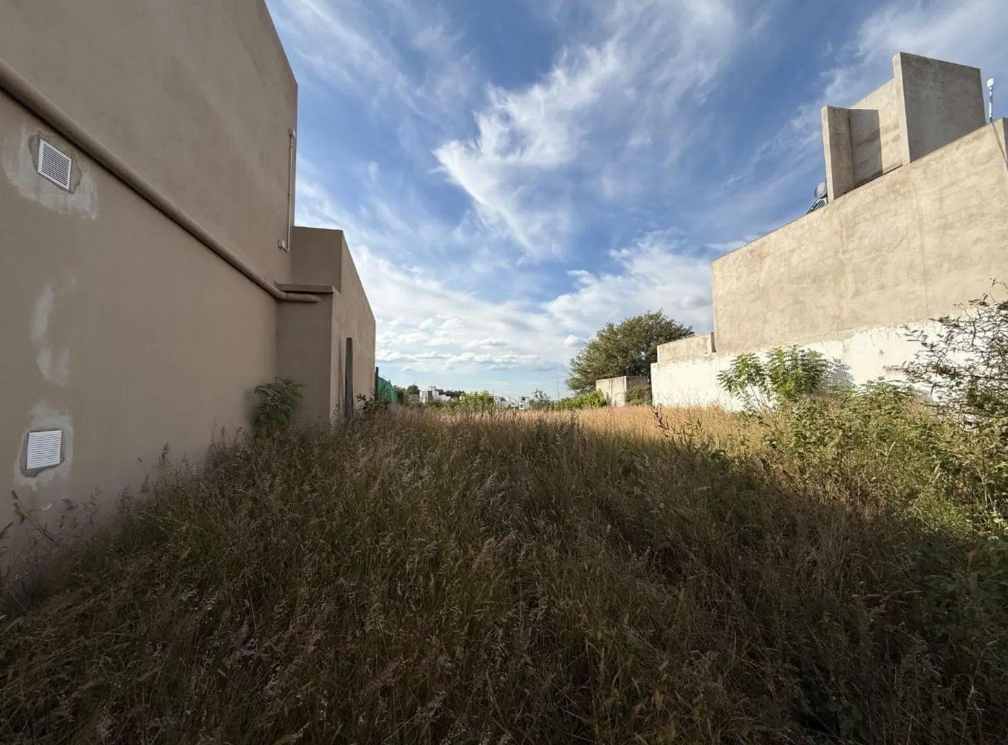 VENTA LOTE CUESTA COLORADA APTO 3 UNIDADES 4