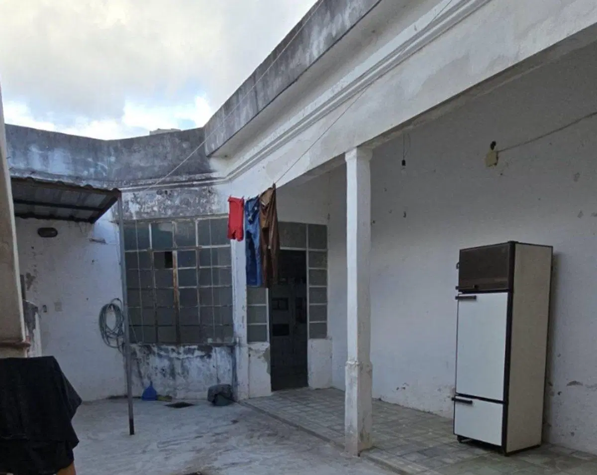 CASA 7 HABITACIONES Y 3 MONOAMBIENTES GRAL BUSTOS 2