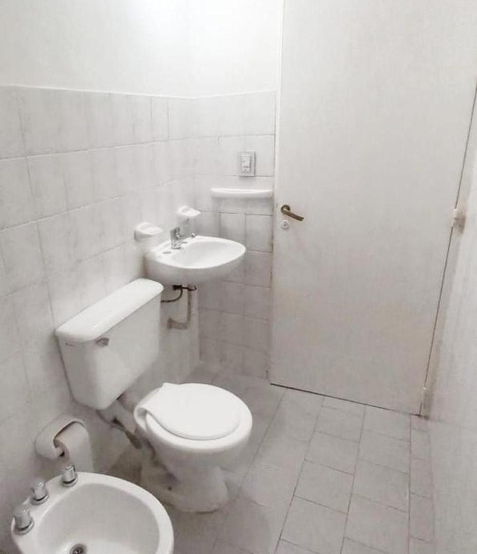 Foto de VENTA DEPARTAMENTO 3 DORM EN BARRIO CERVECEROS, imagen 4