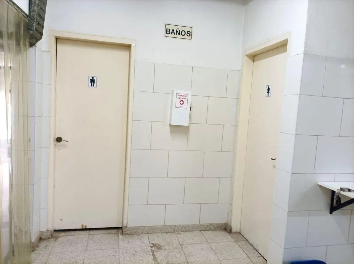 OPORTUNIDAD!!  VENTA LOCAL COMERCIAL SOBRE AVENIDA 3