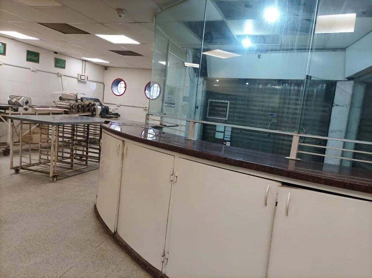 OPORTUNIDAD!!  VENTA LOCAL COMERCIAL SOBRE AVENIDA 2