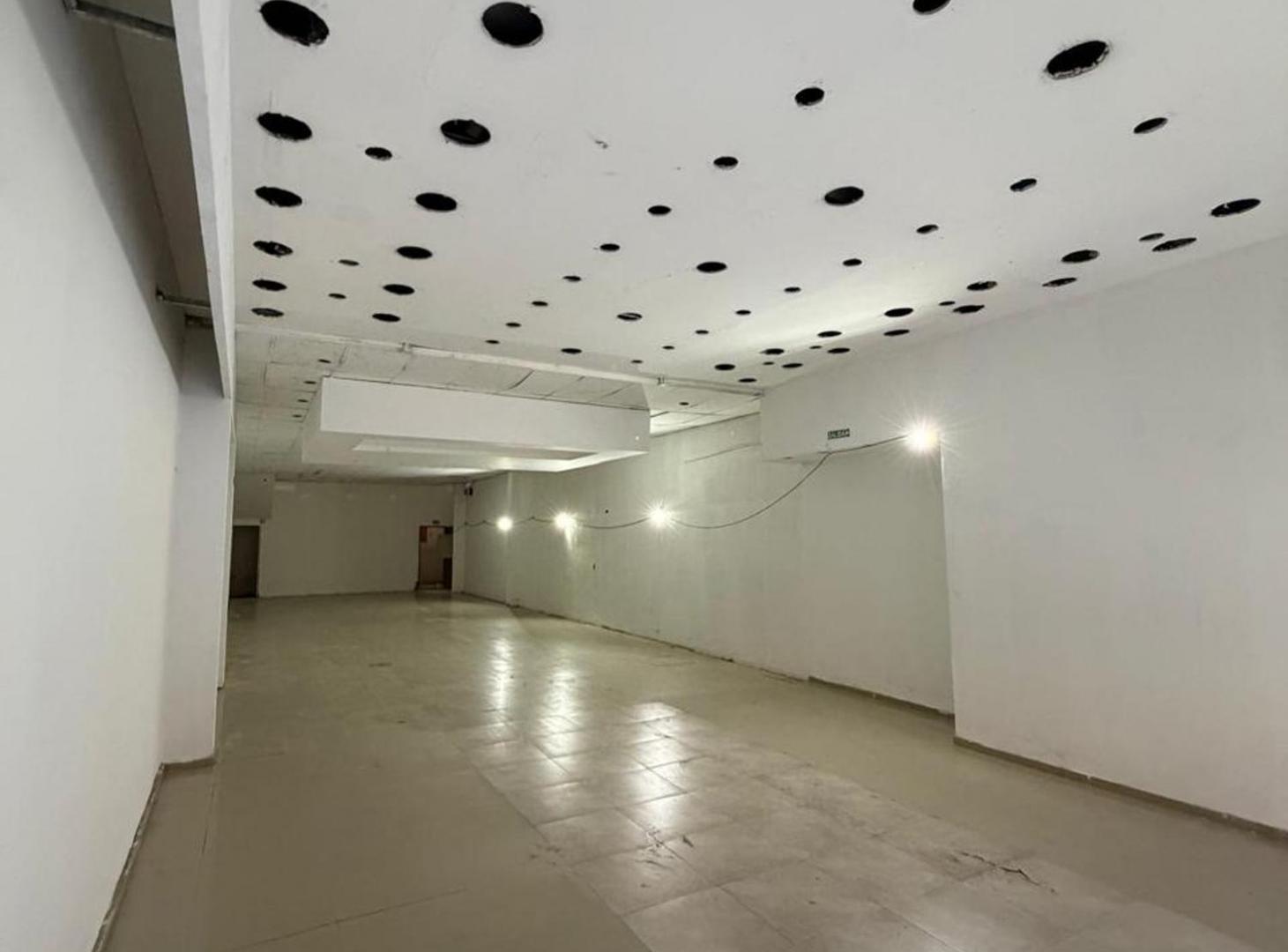 Foto de Alquiler local comercial pleno centro de la ciudad, imagen 2