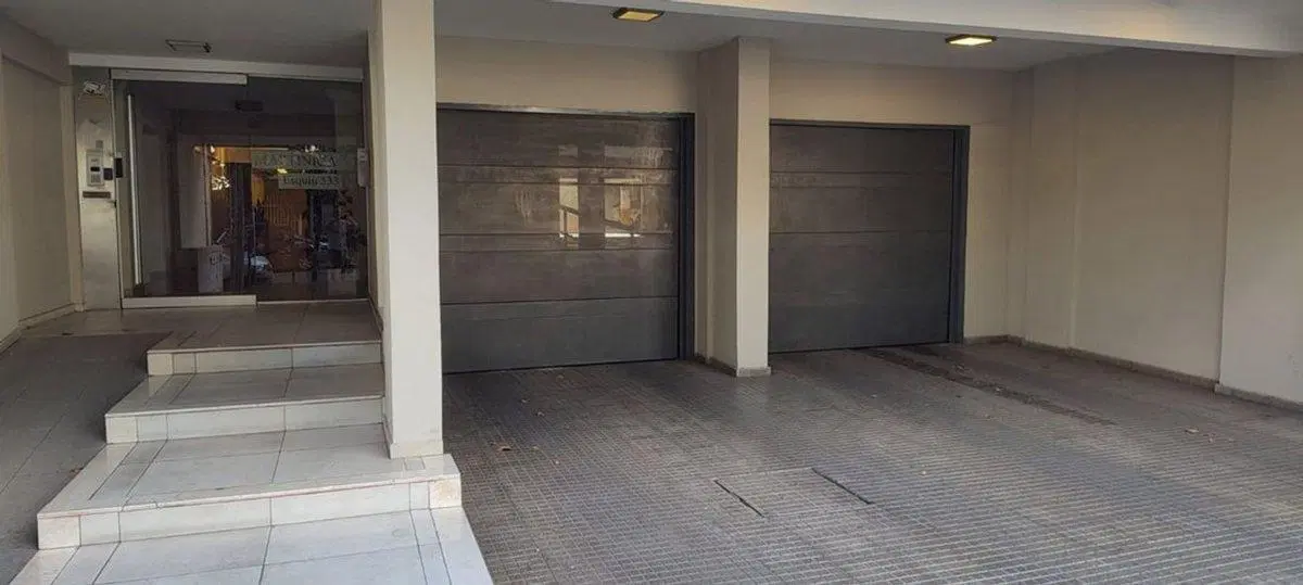 VENTA COCHERA EN B° GRAL PAZ EN EDIF MARTINICA VII 2