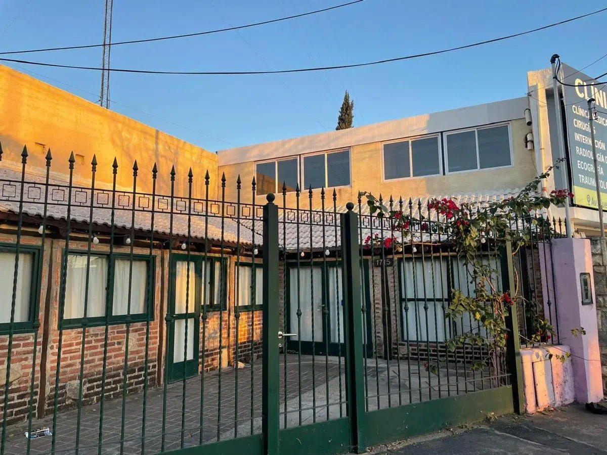 VENTA/PERMUTA/ALQUILER LOCAL + DPTO RUTA 20 3