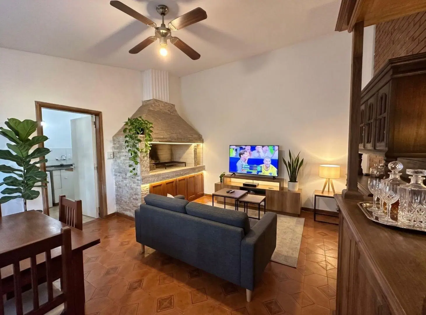 VENTA CASA 4 DORMITORIOS BARRIO SARMIENTO 4