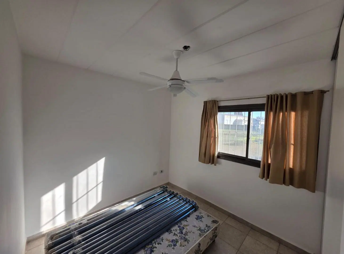 VENTA  DÚPLEX 3 DORMIT  B° VILLA CLARET 5