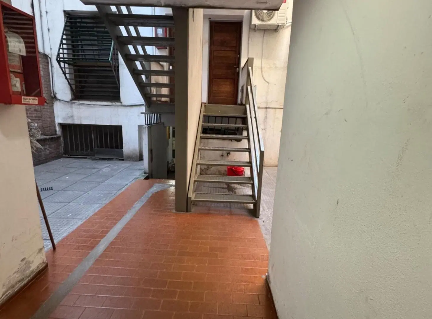 Venta dpto dos dormitorios en calle Montevideo 3