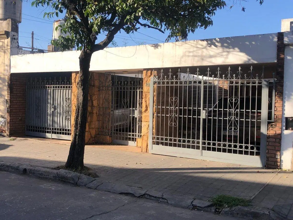 VENTA CASA EN BARRIO MAIPU I SECC. 4