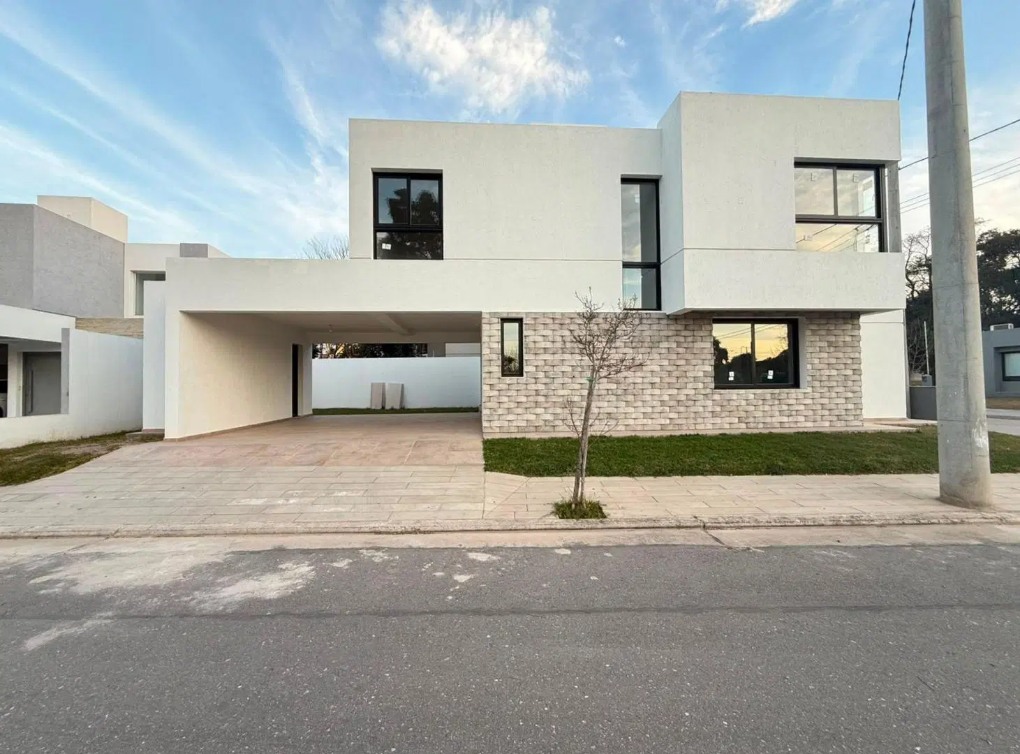 VENTA CASA 3 DOR. B° JARDIN DE LAS TEJAS. ZONA SUR 3