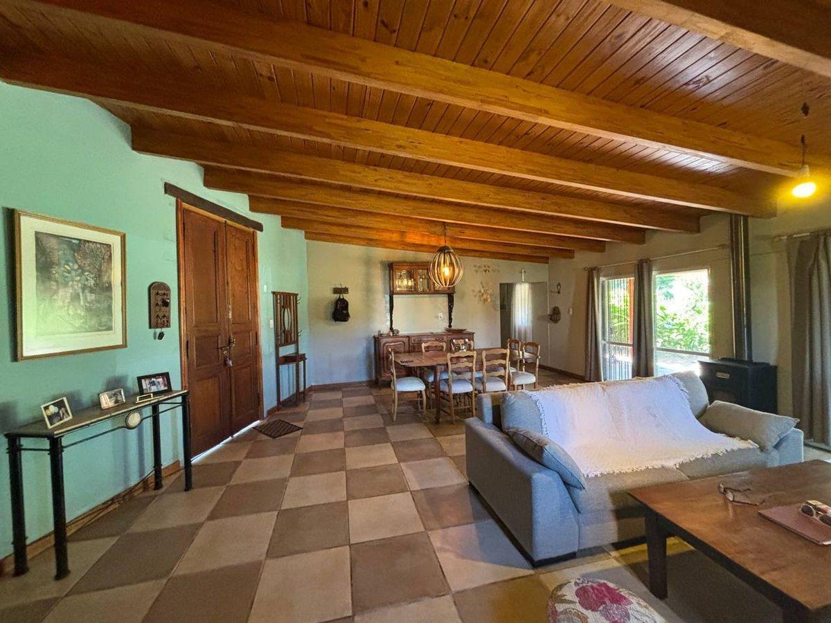 Foto de VENTA CASA 4 DORM EN ANISACATE CON PILETA, imagen 1