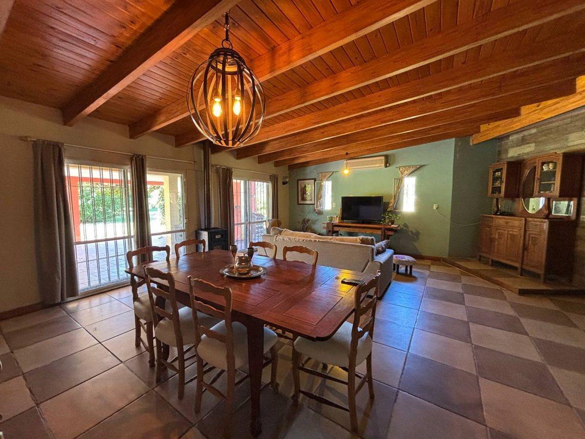 Foto de VENTA CASA 4 DORM EN ANISACATE CON PILETA, imagen 4