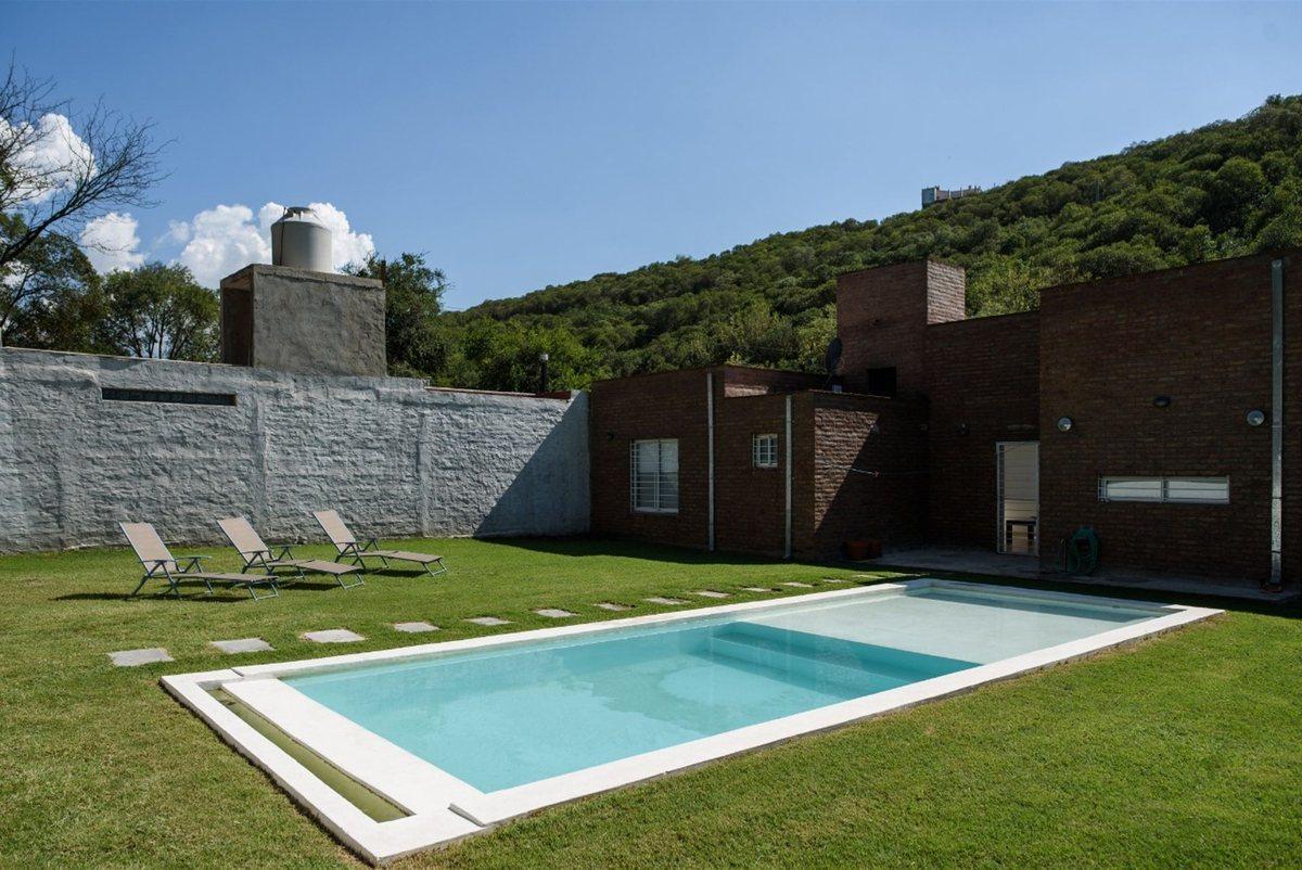 Foto de VENTA CASA RIO CEBALLOS CON PILETA, imagen 4