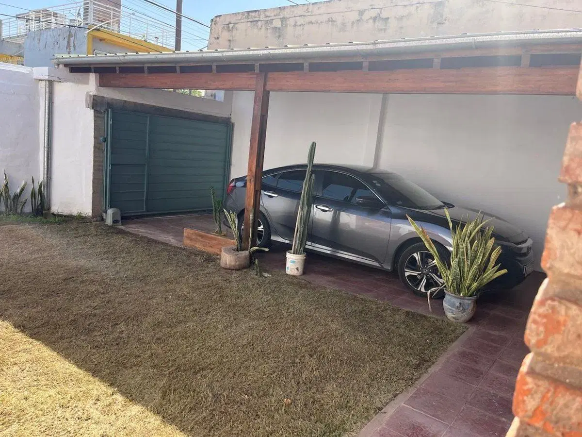 VENDE CASA 3 DORM. EN OBSERVATORIO 2
