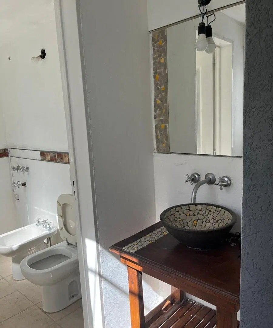 VENDE CASA 3 DORM. EN OBSERVATORIO 4