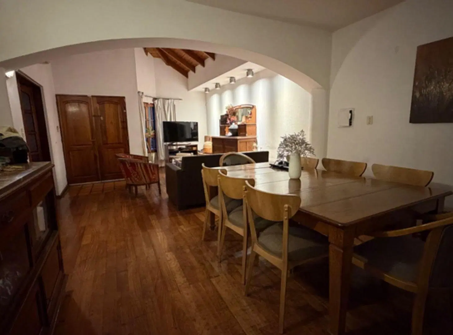 Venta casa 3 dormitorios Barrio Parque Capital 4