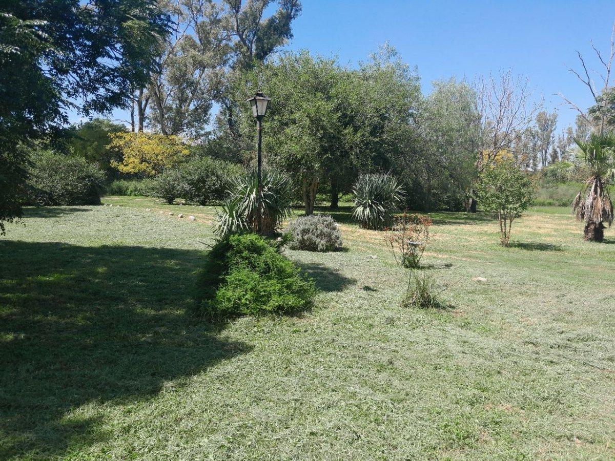 Foto de CASA ESTILO CAMPO CON PILETA en VILLA DEL PRADO, imagen 2