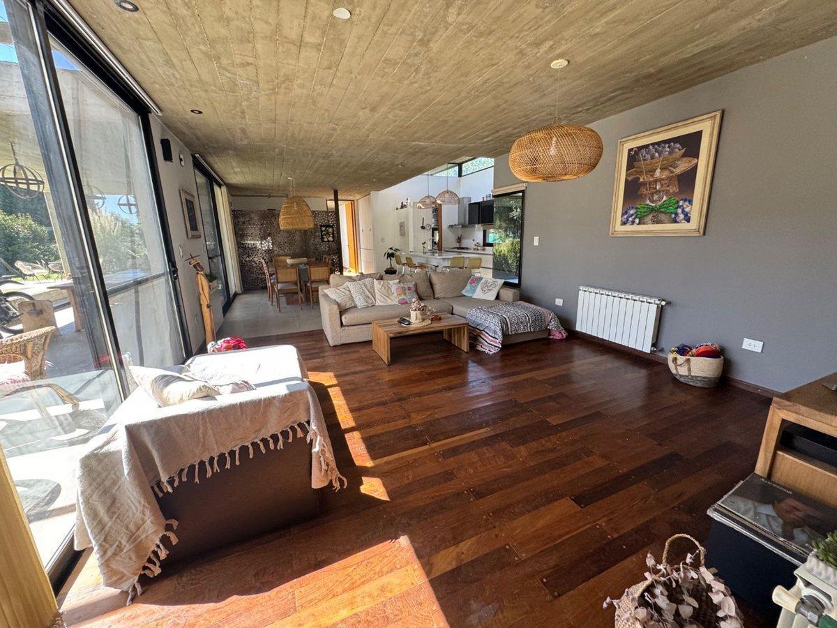 Foto de Venta casa en Cañuelas Country Golf zona sur, imagen 4