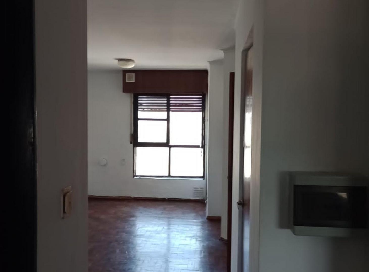 Foto de VENTA DEPARTAMENTO 2 DORMITORIOS BARRIO COFICO, imagen 2