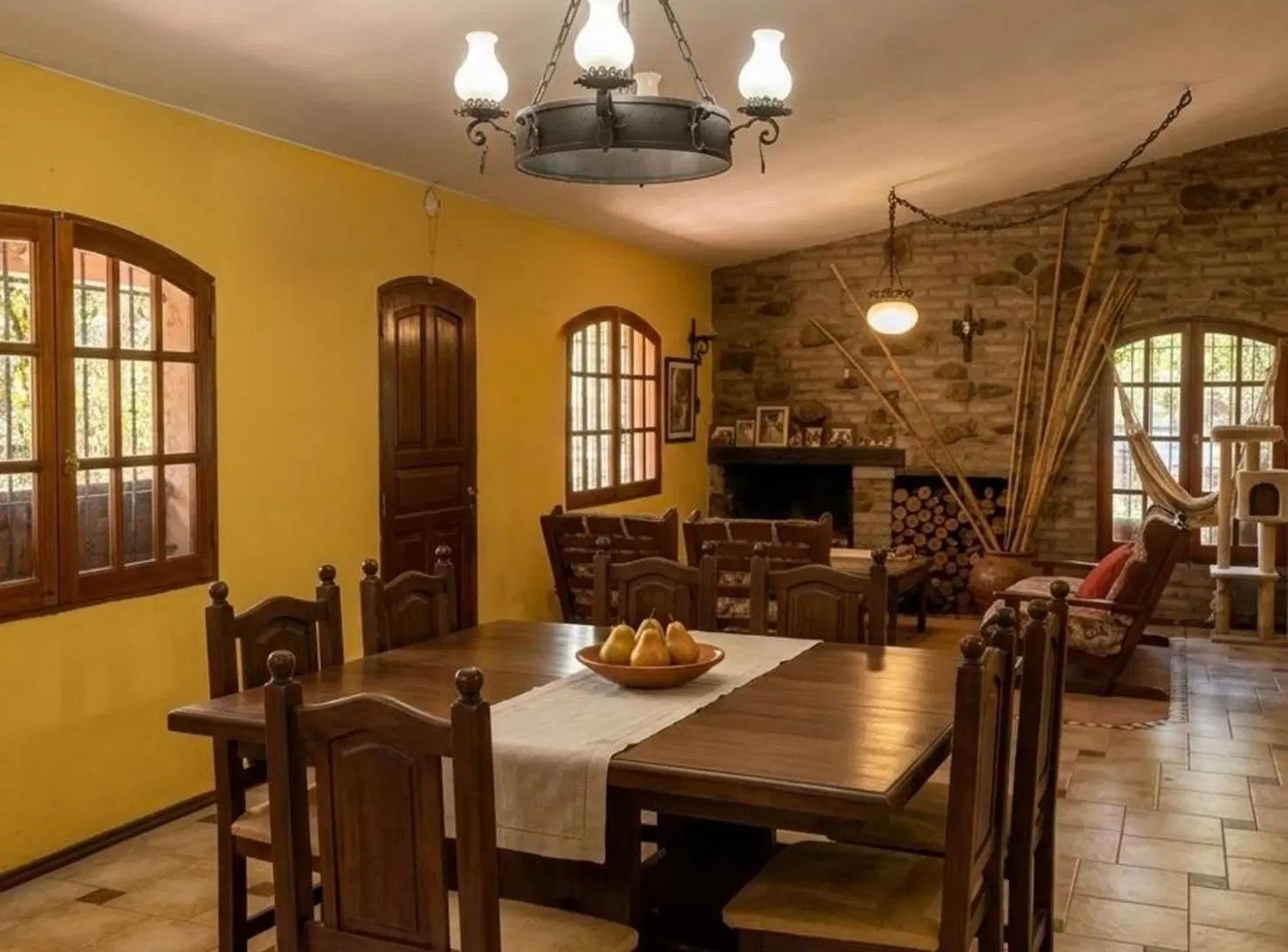 VENTA CASA 4 DORMITORIOS B° ARGUELLO. ZONA NORTE 5