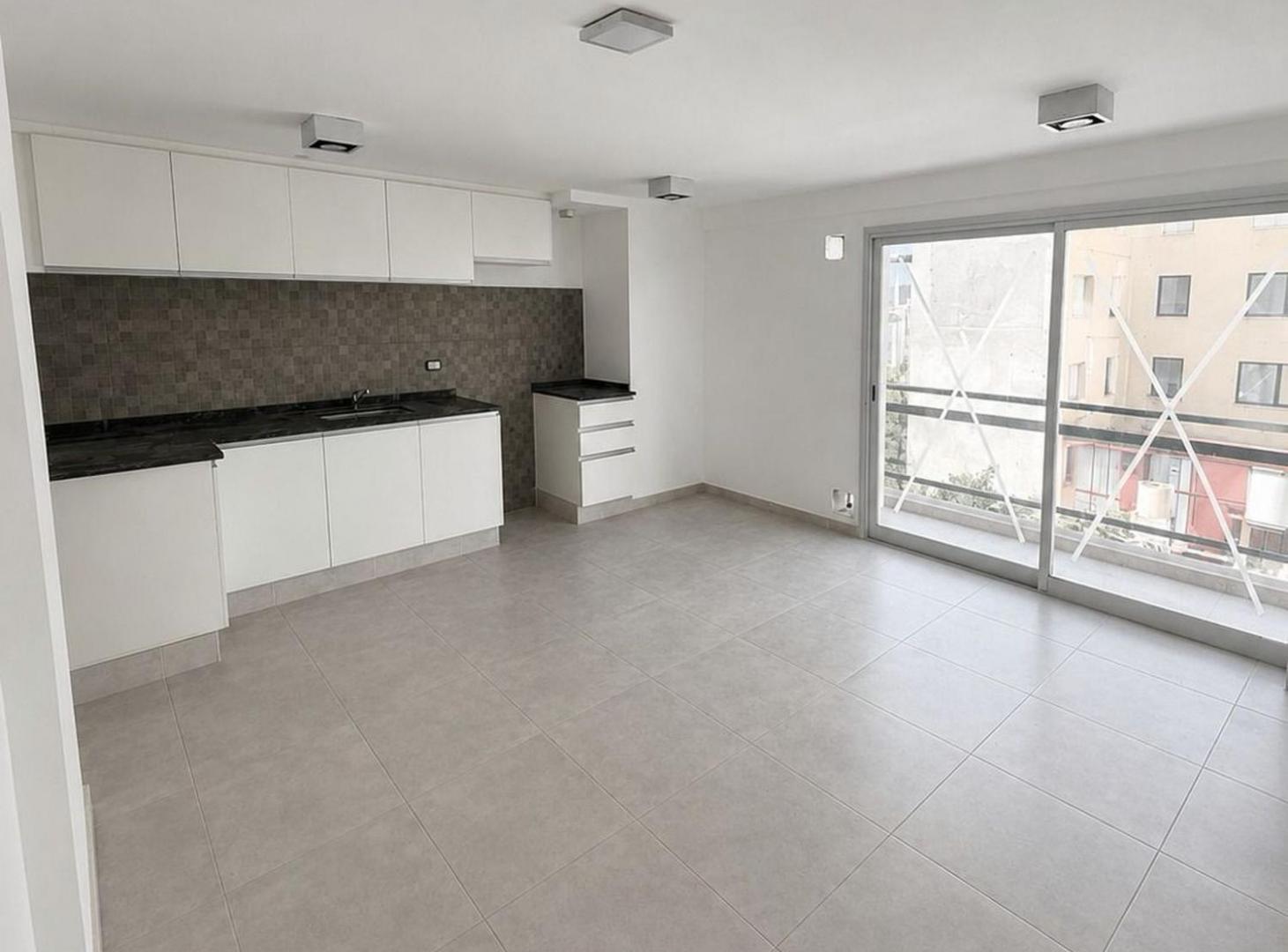 Foto de VENTA DEPARTAMENTO 2 DORMITORIOS, B° ALBERDI., imagen 3